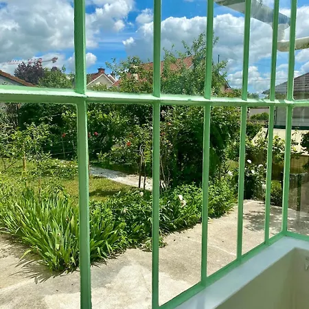 House Dijon, Garden, Parking Dom wakacyjny Dijon